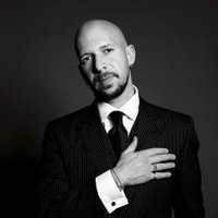 Neil Strauss