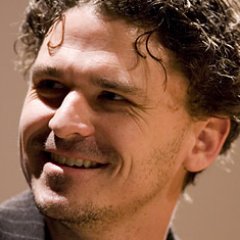 Dave Eggers